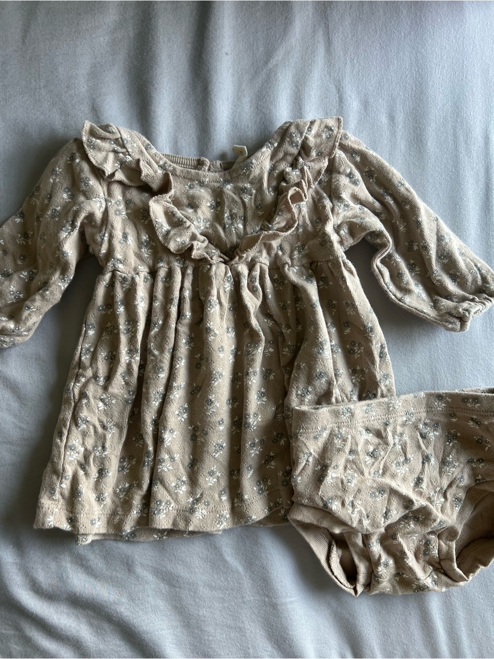 Baby girl dress bloomer set